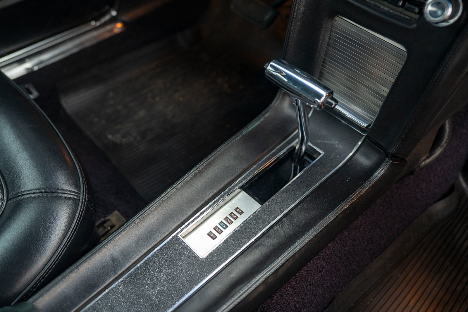 Black interior and dashboard of the Mustang